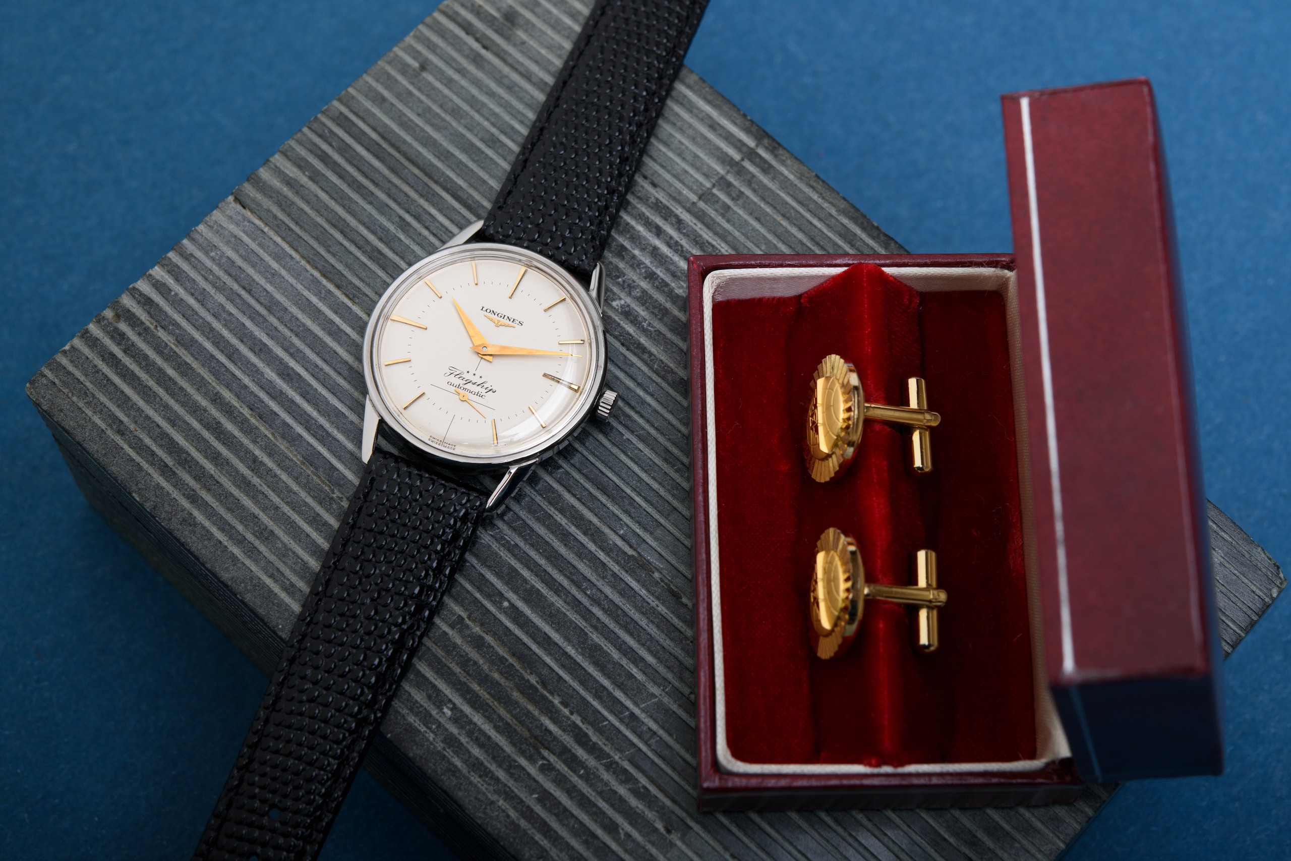 Vintagewatch 2102-11444046 bottom gallery 52