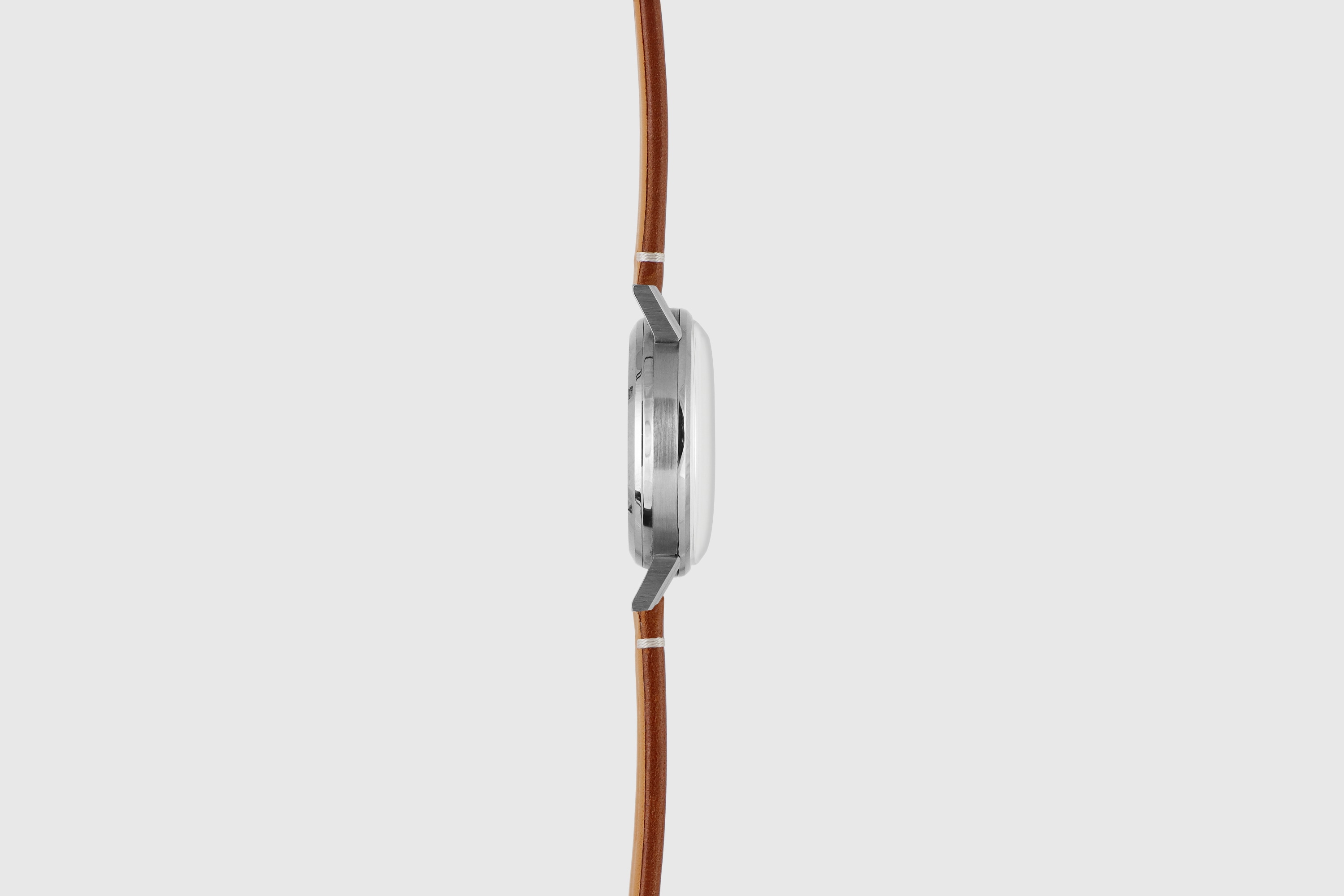 Longines 7413. Case profile. · Photo: Longines · © Longines; permission not recorded · Source: https://www.longines.com/en-my/p/watch-longines-flyback-chronograph-30ch-1965-7413-13333446