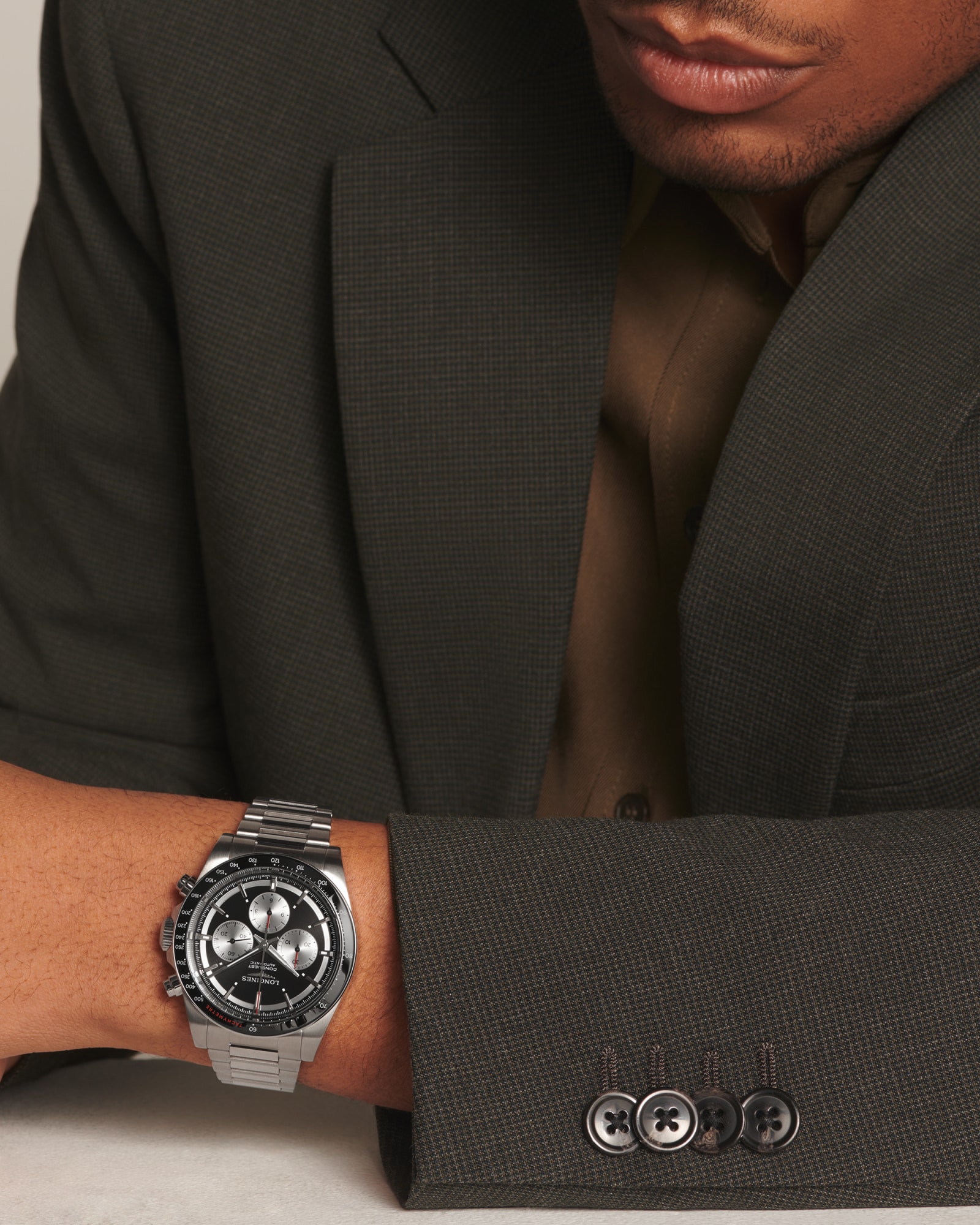 CONQUEST CHRONOGRAPH 自動巻、ステンレススティールとセラミック