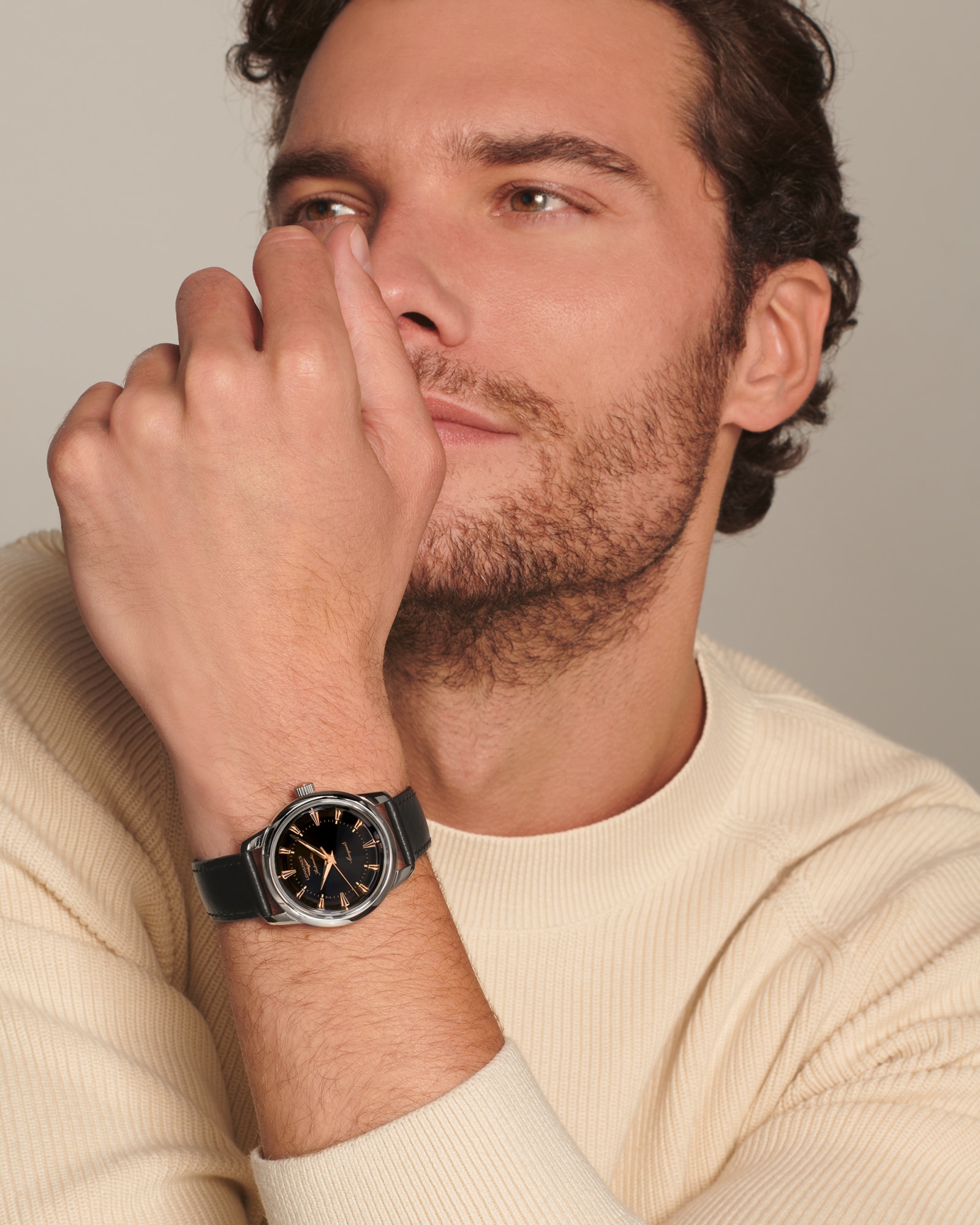 コンクエスト ヘリテージ 自動巻、ステンレススティール、ブラック