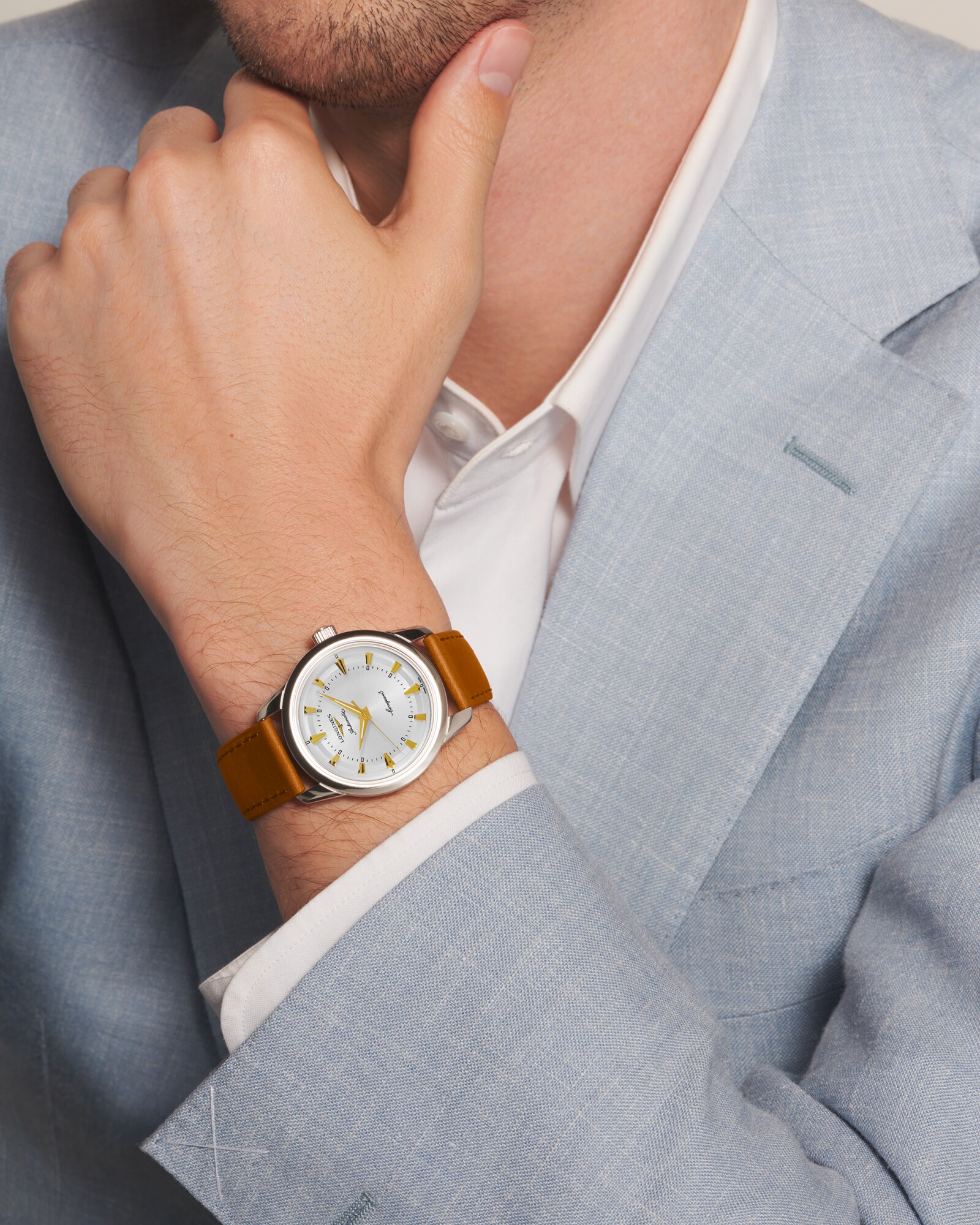 コンクエスト ヘリテージ 自動巻、ステンレススティール、シルバー