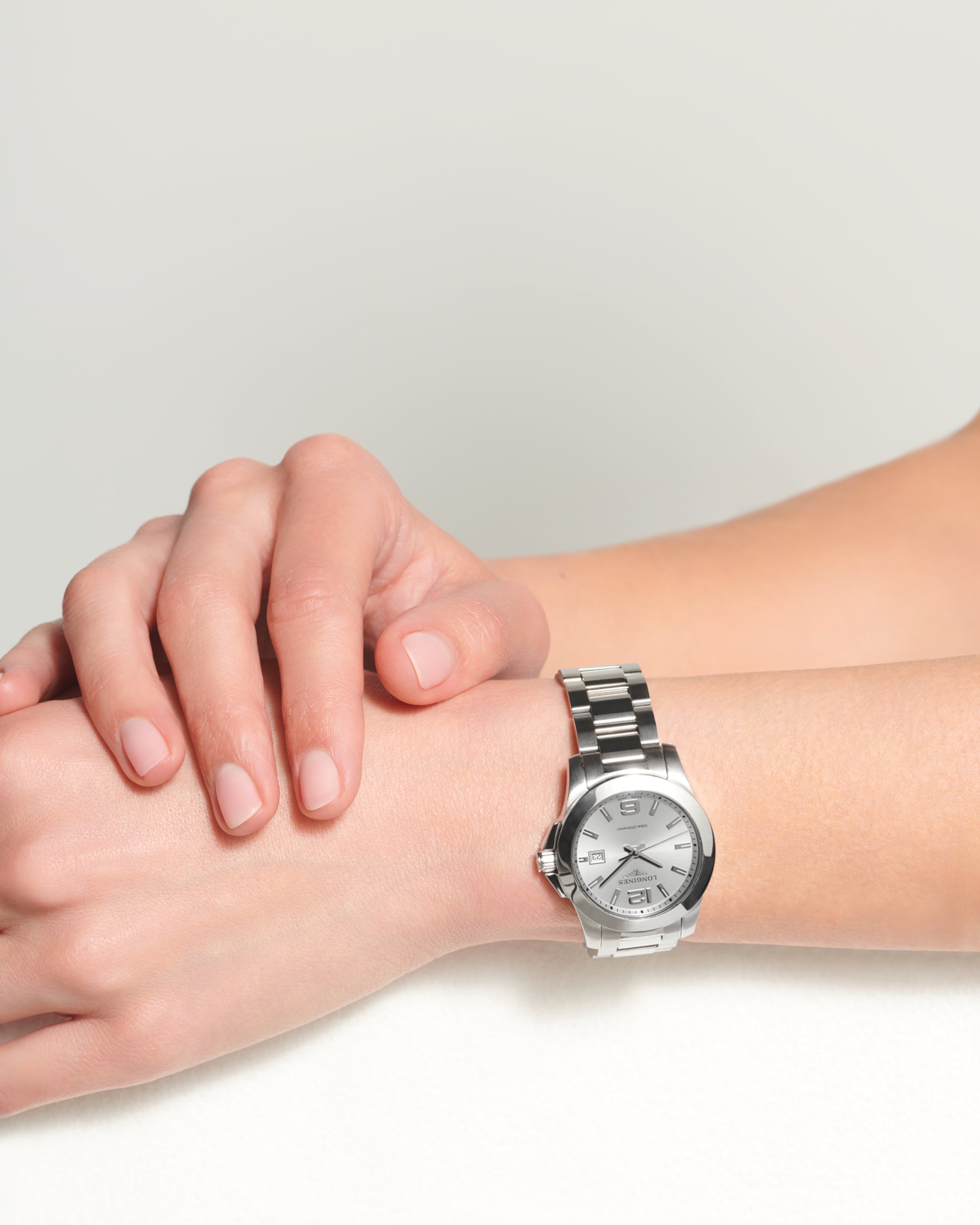 Longines CONQUEST quartz paslanmaz çelik Watch - L3.376.4.76.6