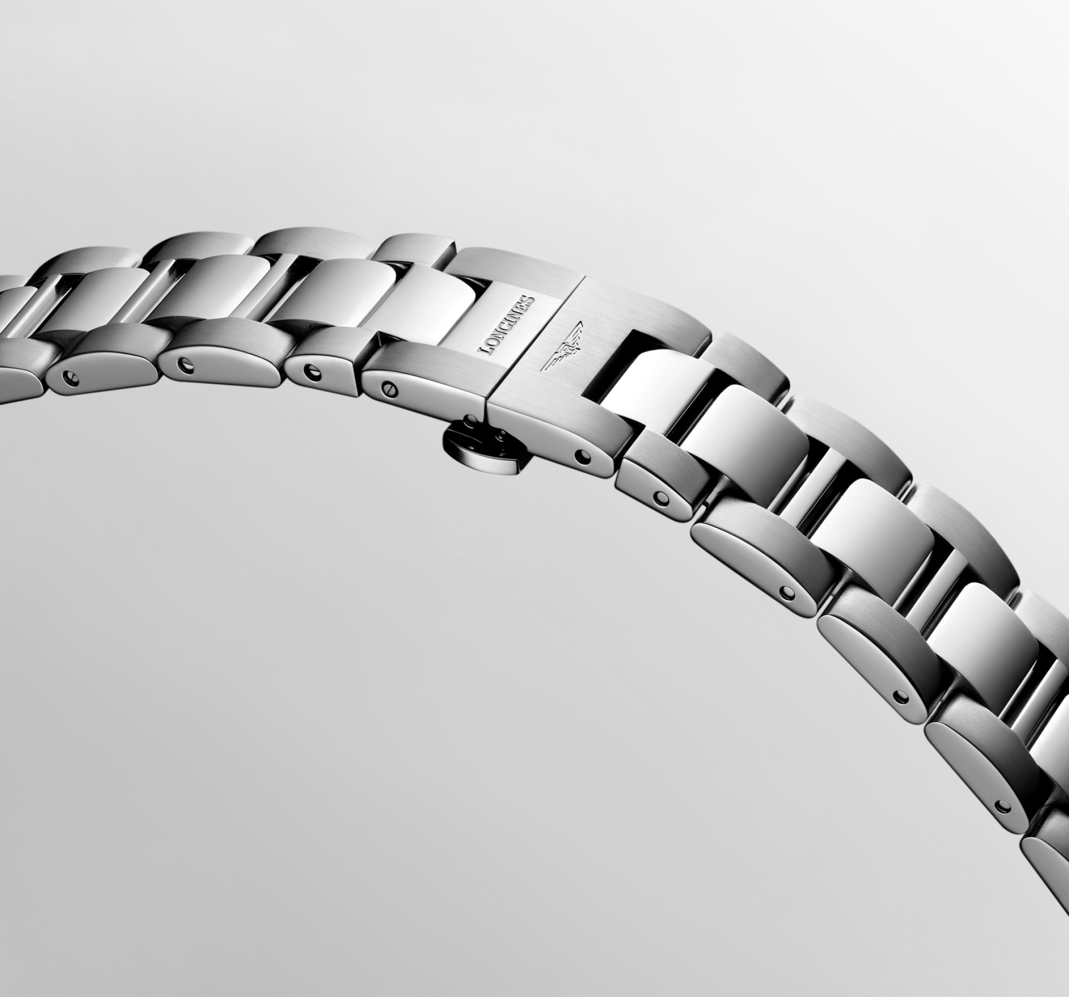 CONQUEST | Ø 34.00 mm, Sunray Silver | L3.377.4.76.6 | LONGINES US