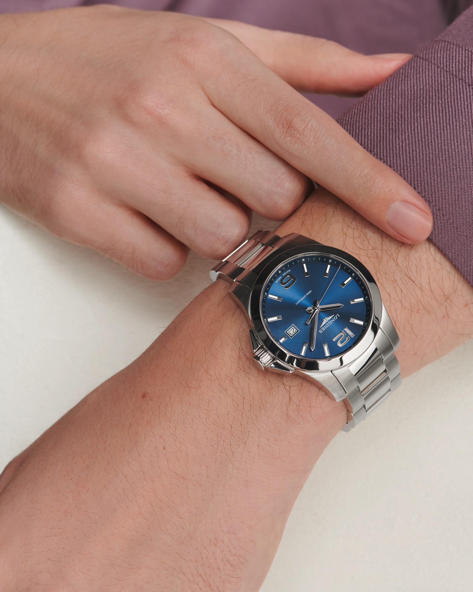 CONQUEST Quartz, Stainless Steel, Sunray Blue Dial, Bracelet Watch