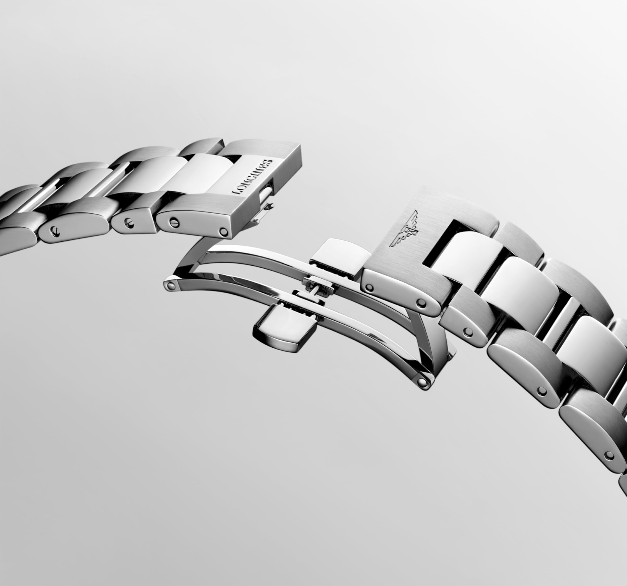 Longines CONQUEST Кварц Нержавеющая сталь Watch - L3.759.4.96.6