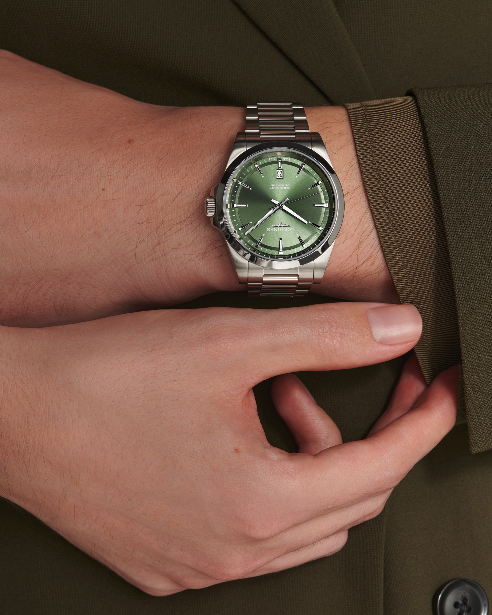 CONQUEST Automatic, Stainless Steel, Sunray Green Dial, Bracelet