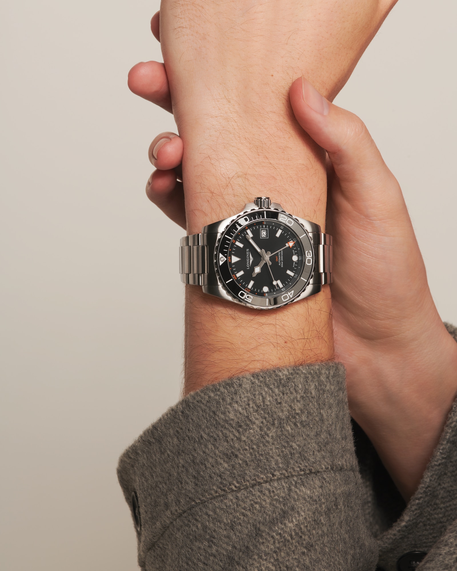 HYDROCONQUEST GMT | Ø 41.00 mm, ブラック「サンレイ」 | L3.790.4