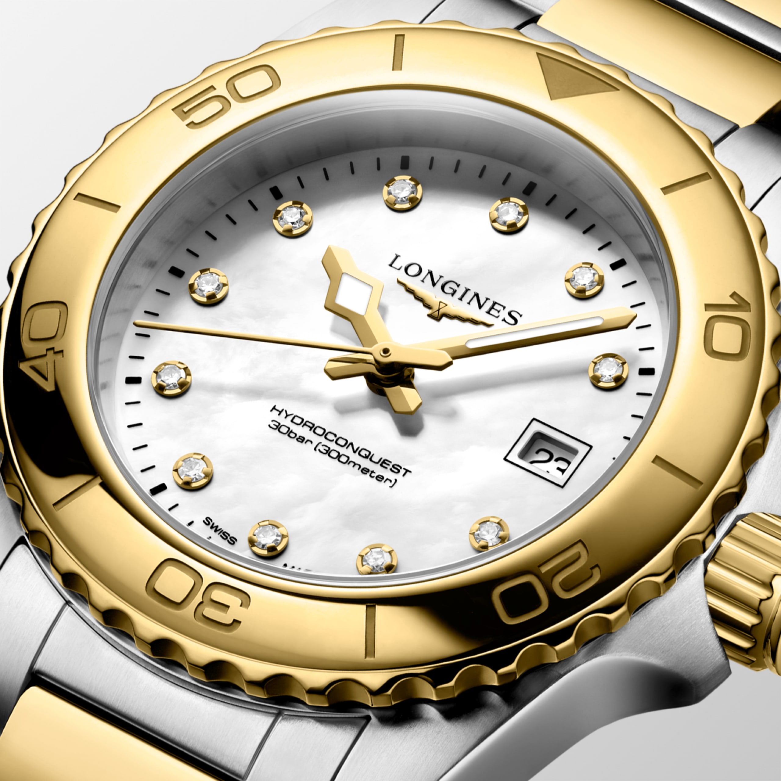 HYDROCONQUEST L3.369.3.87.7 Quartz, Stainless steel and yellow PVD coating, White mother-of-pearl, Bracelet Watch - Face close up