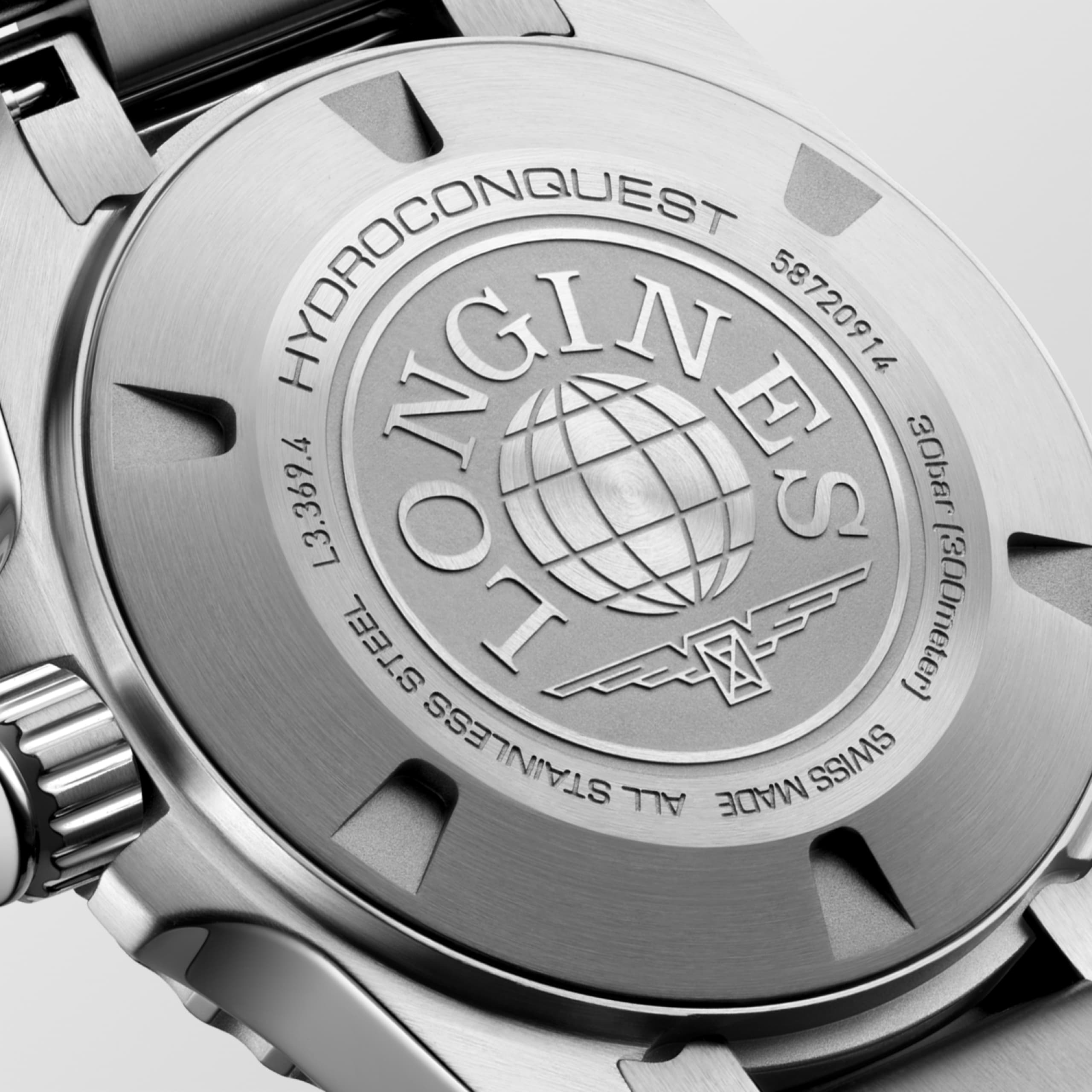 HYDROCONQUEST L3.369.4.87.6 Quartz, Stainless steel, White mother-of-pearl, Bracelet Watch - Back close up