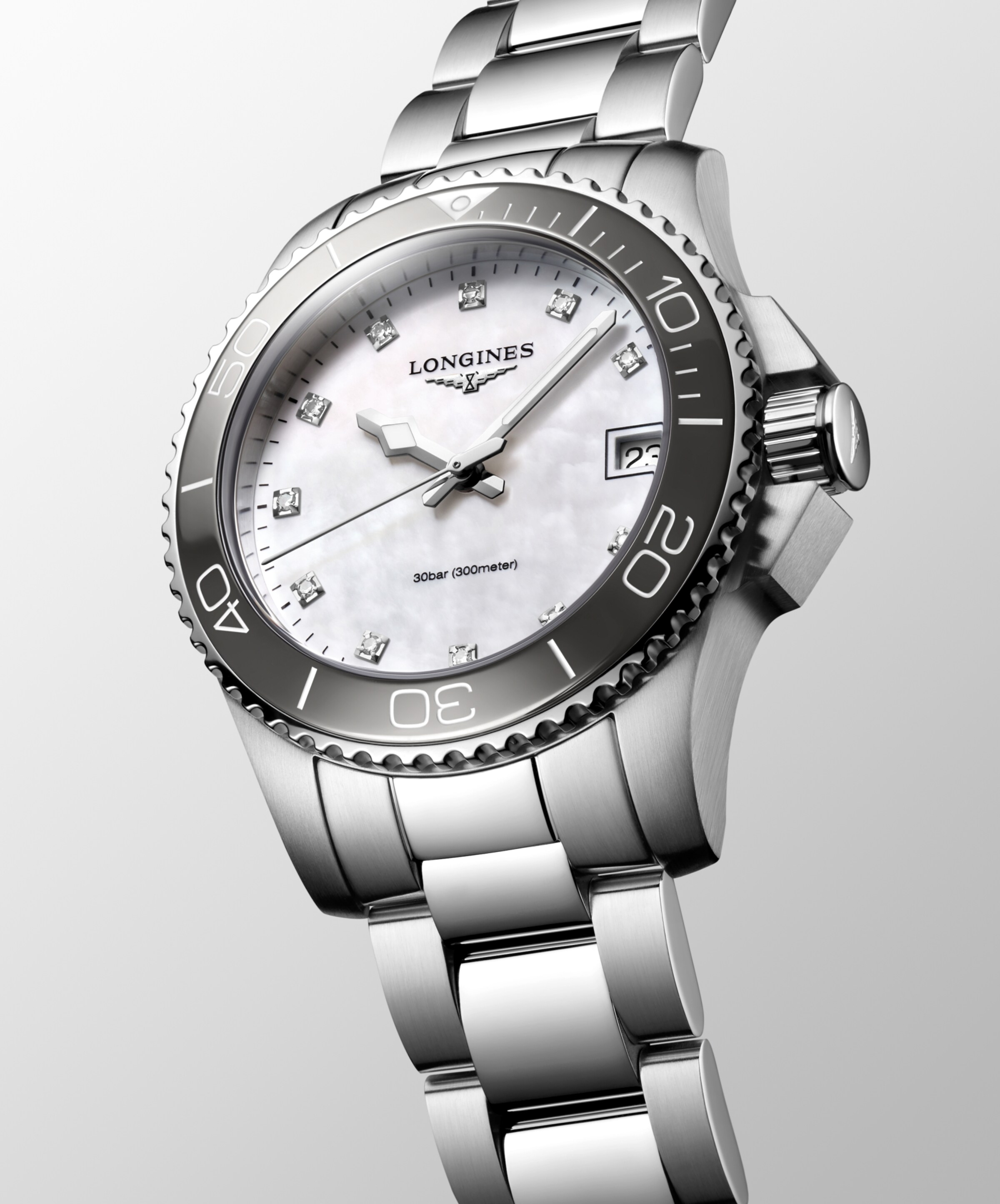 Longines HYDROCONQUEST Quartz Stainless steel and ceramic bezel Watch - L3.370.4.87.6