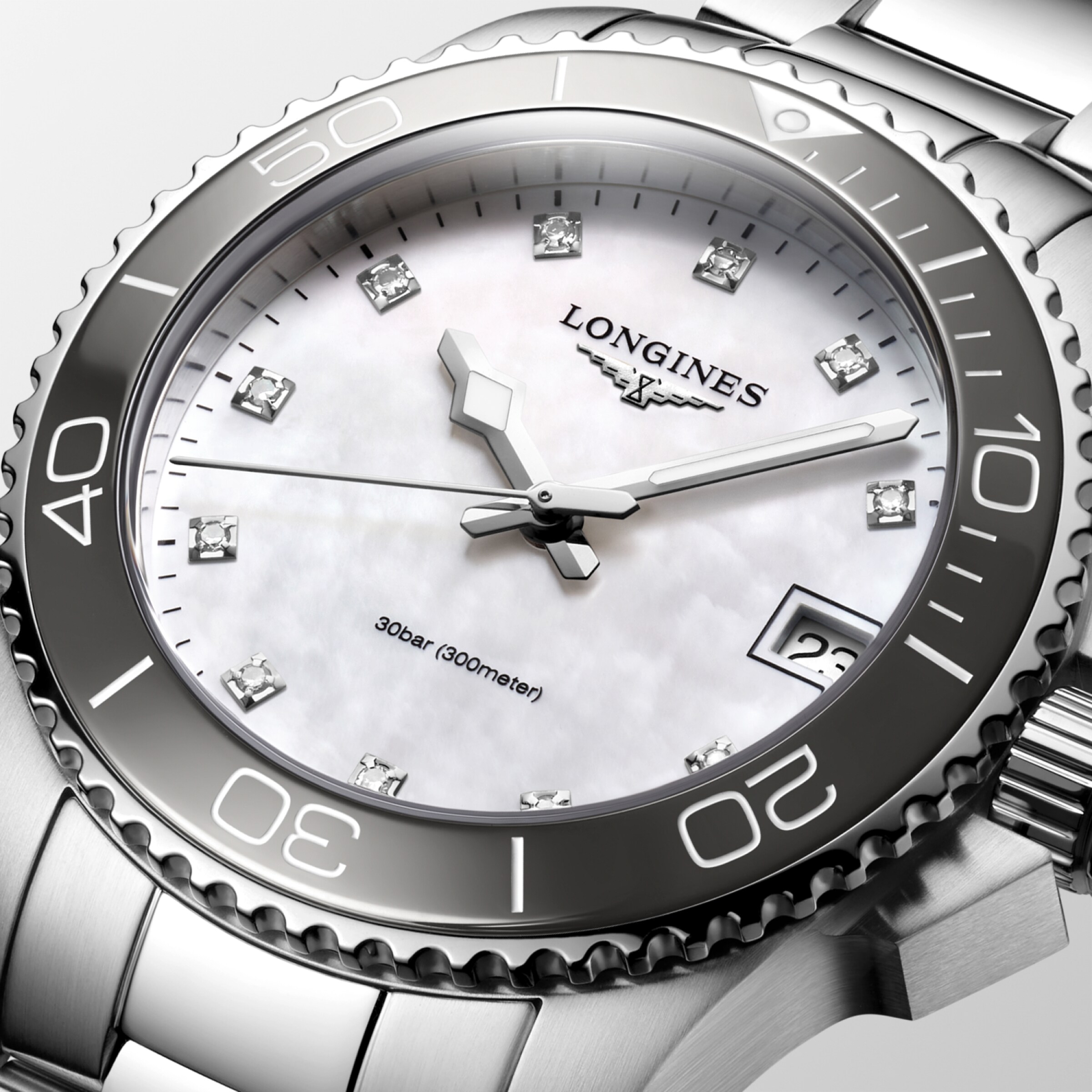 Longines HYDROCONQUEST Quartz Stainless steel and ceramic bezel Watch - L3.370.4.87.6