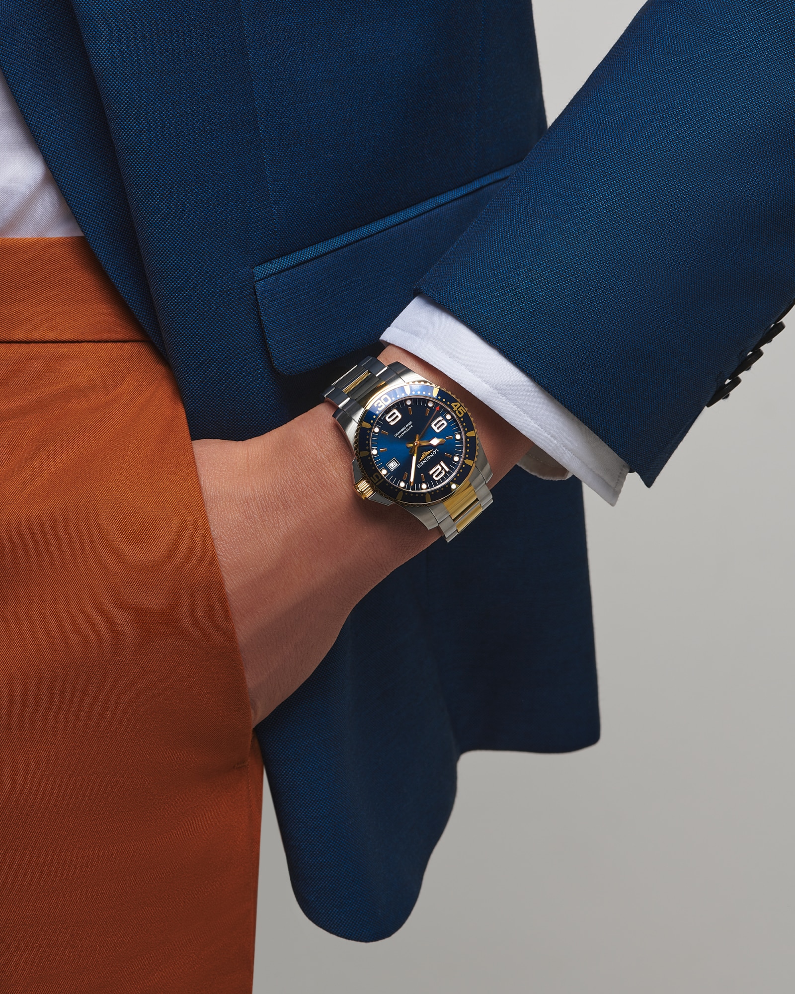 HYDROCONQUEST Automatic, Stainless Steel And Yellow Pvd Coating