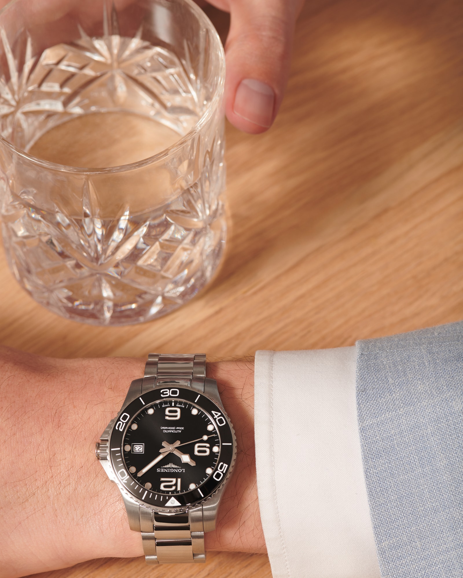 HYDROCONQUEST | Ø 39.00 mm, Sunray Black | L3.780.4.56.6 | LONGINES US
