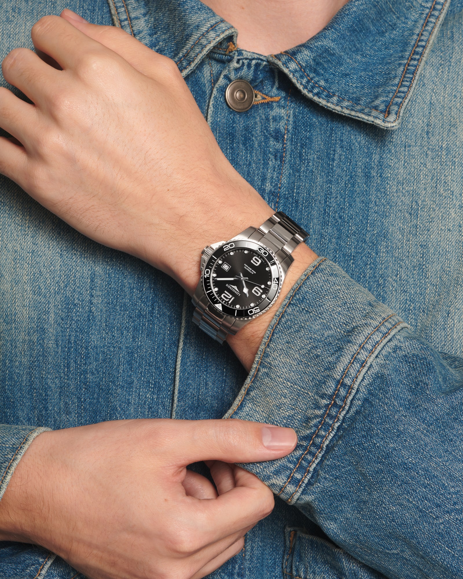 ハイドロコンクエスト 自動巻、ステンレススティールとセラミック