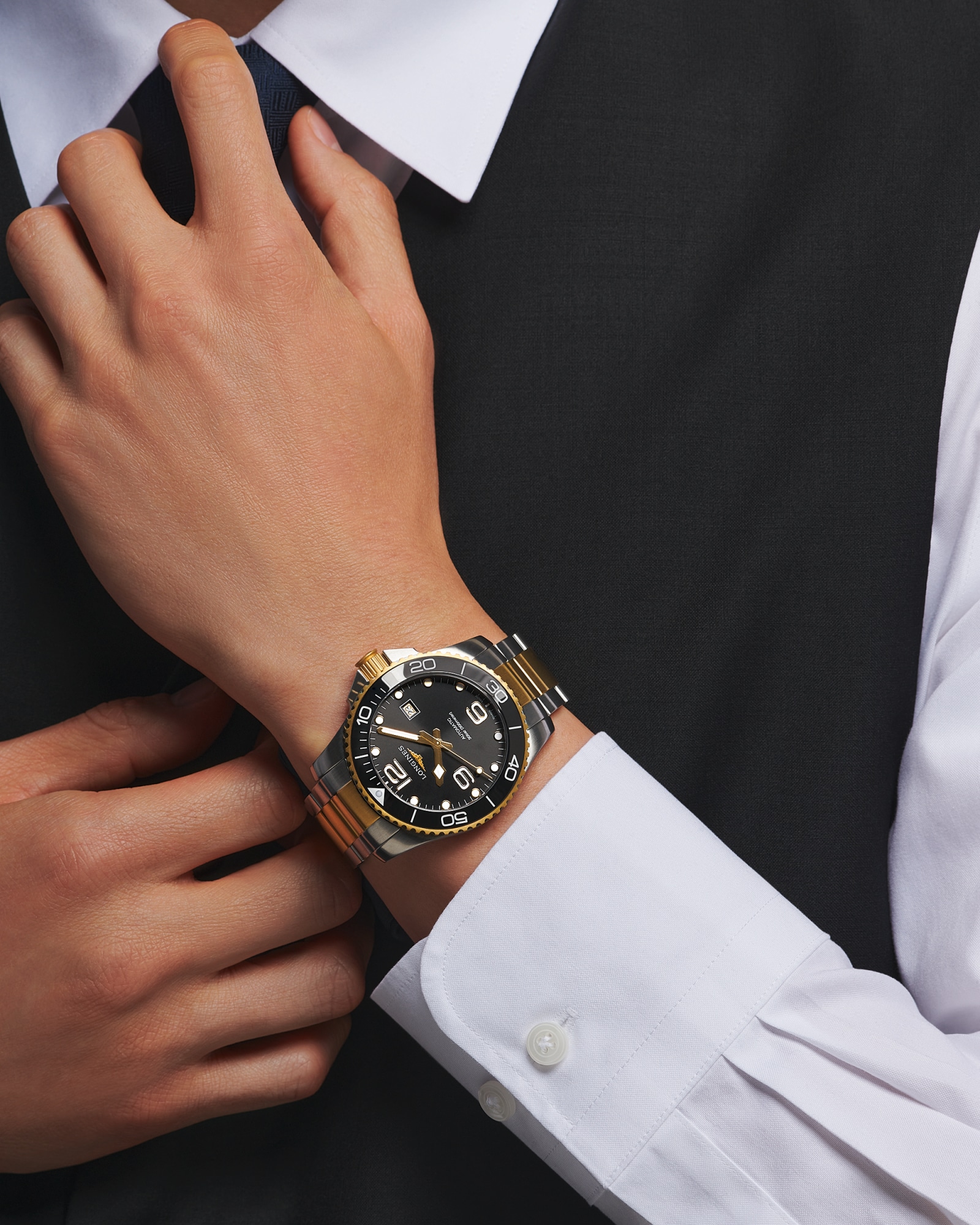 HYDROCONQUEST Automatic, Stainless Steel And Ceramic Bezel, Sunray