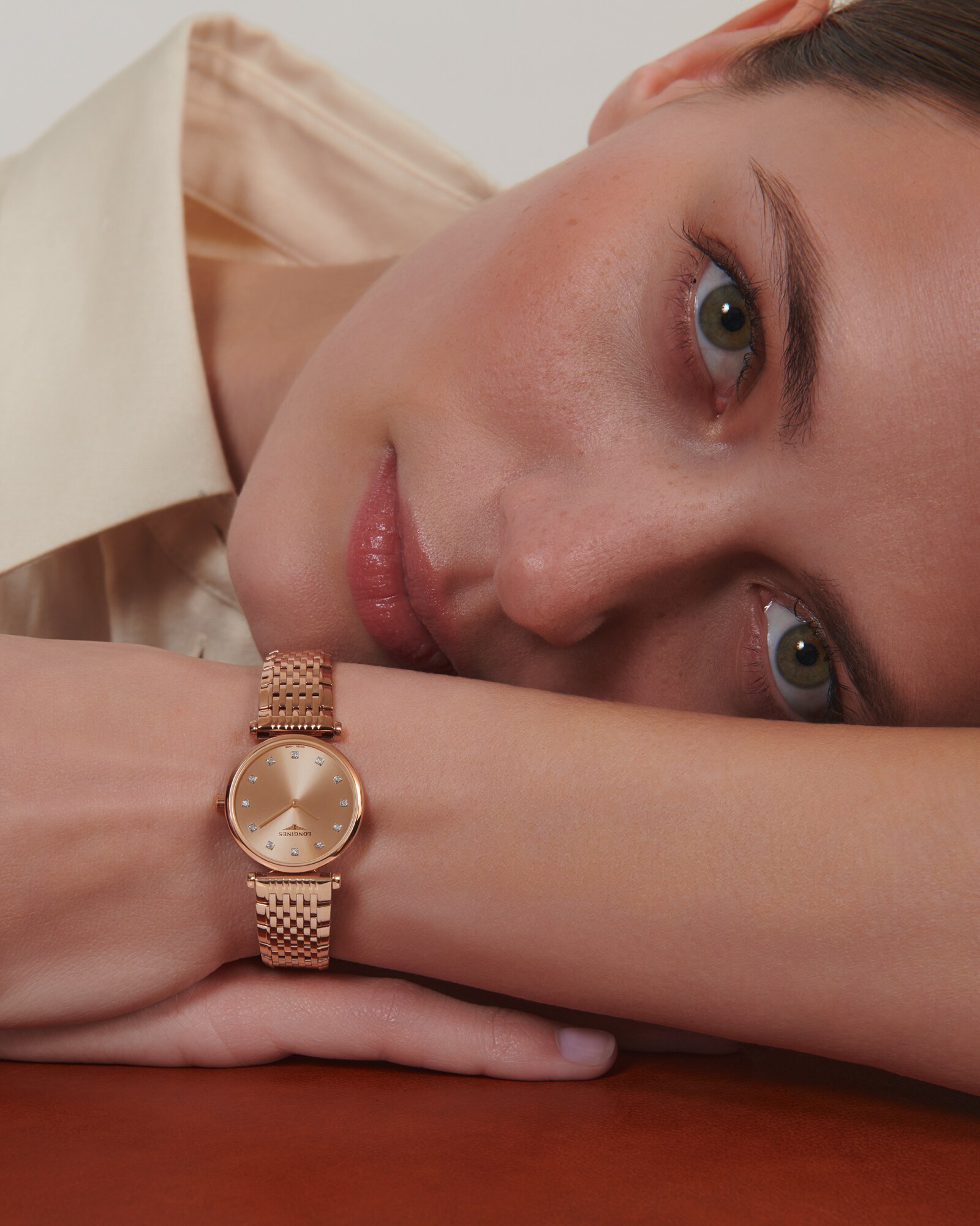 LA GRANDE CLASSIQUE DE LONGINES Quartz, Red Pvd Coating, Red Dial