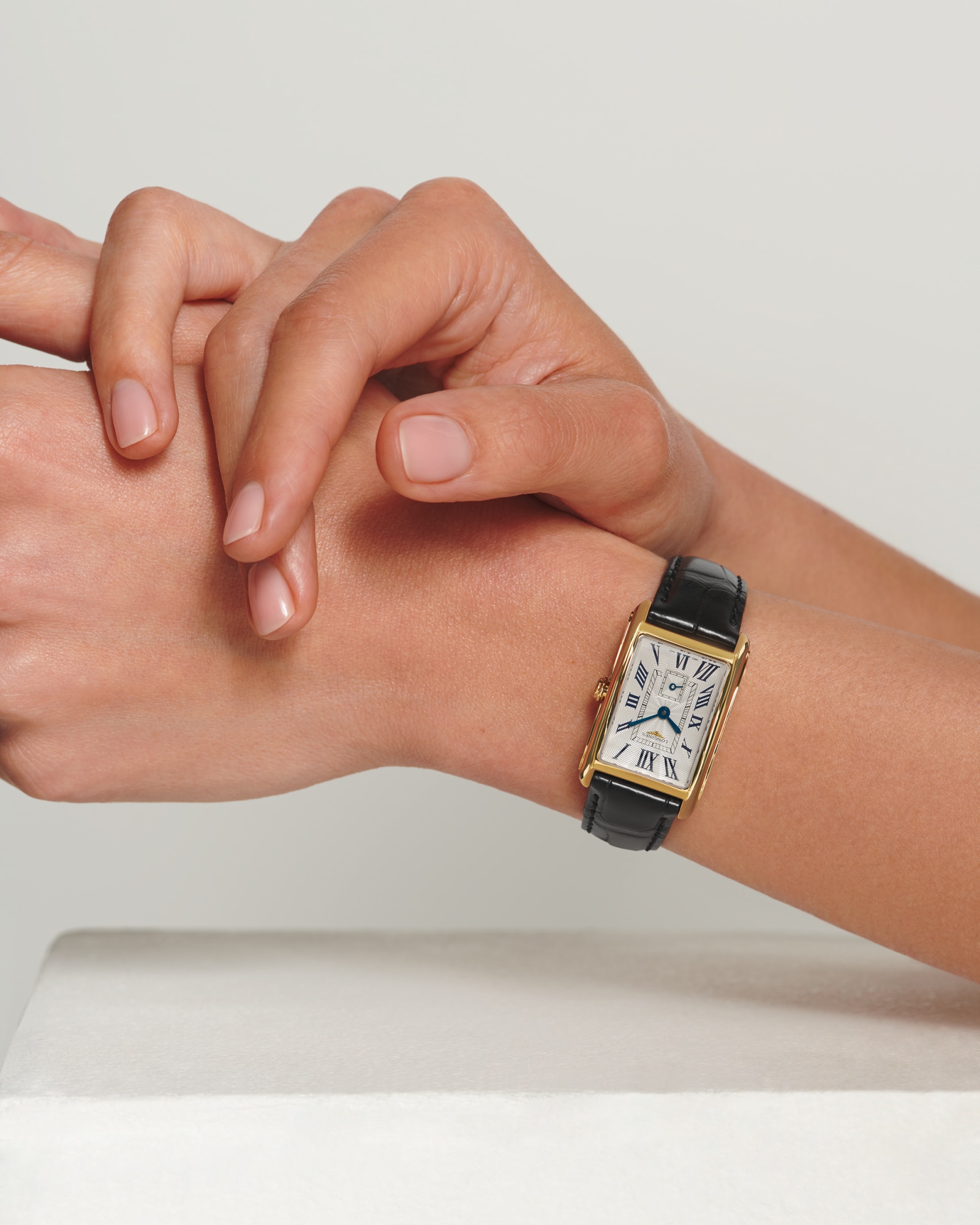 ロンジン ドルチェヴィータ クォーツ、18kイエローゴールド、シルバー