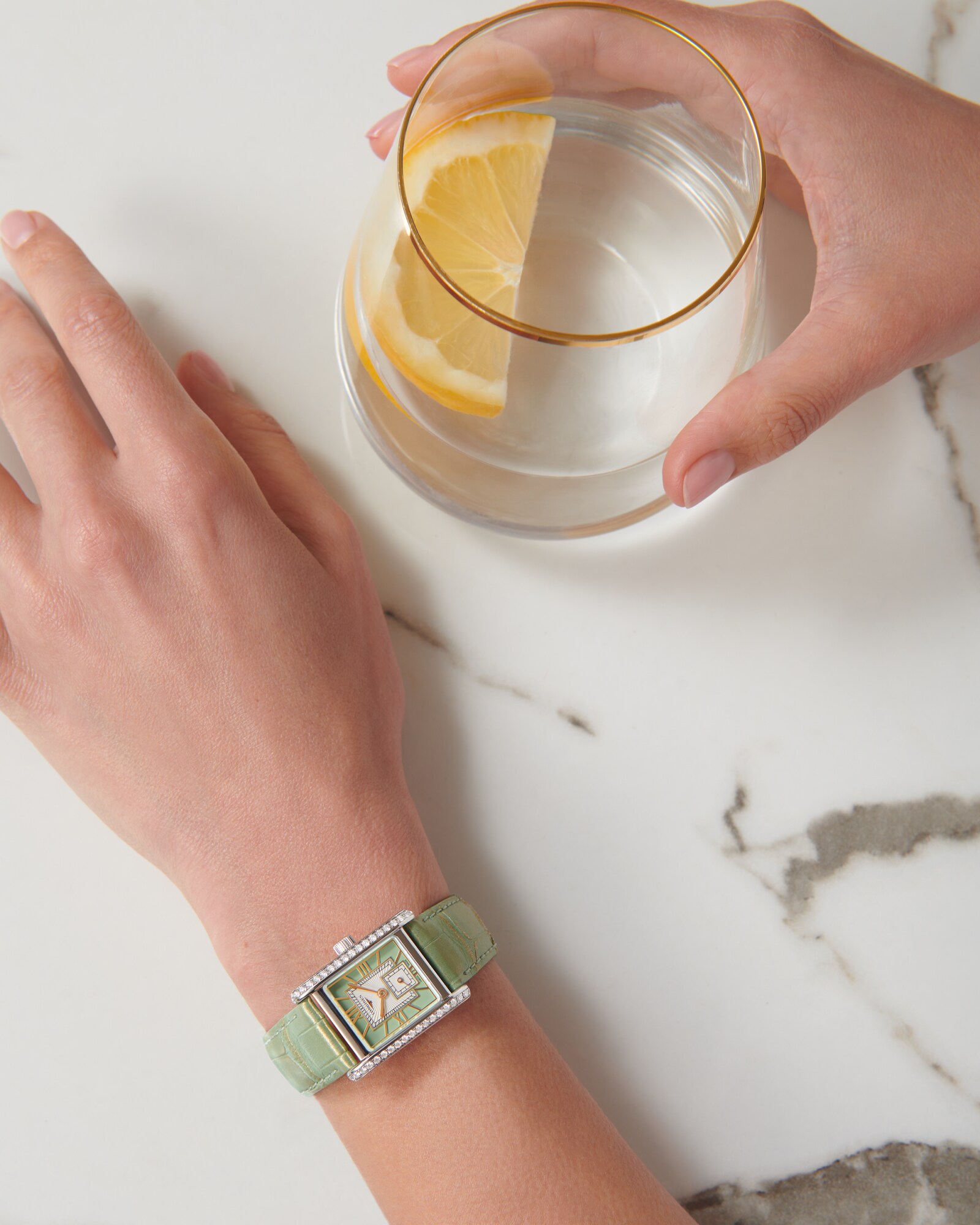 ドルチェヴィータ ミニ クォーツ、ステンレススティール、グリーン