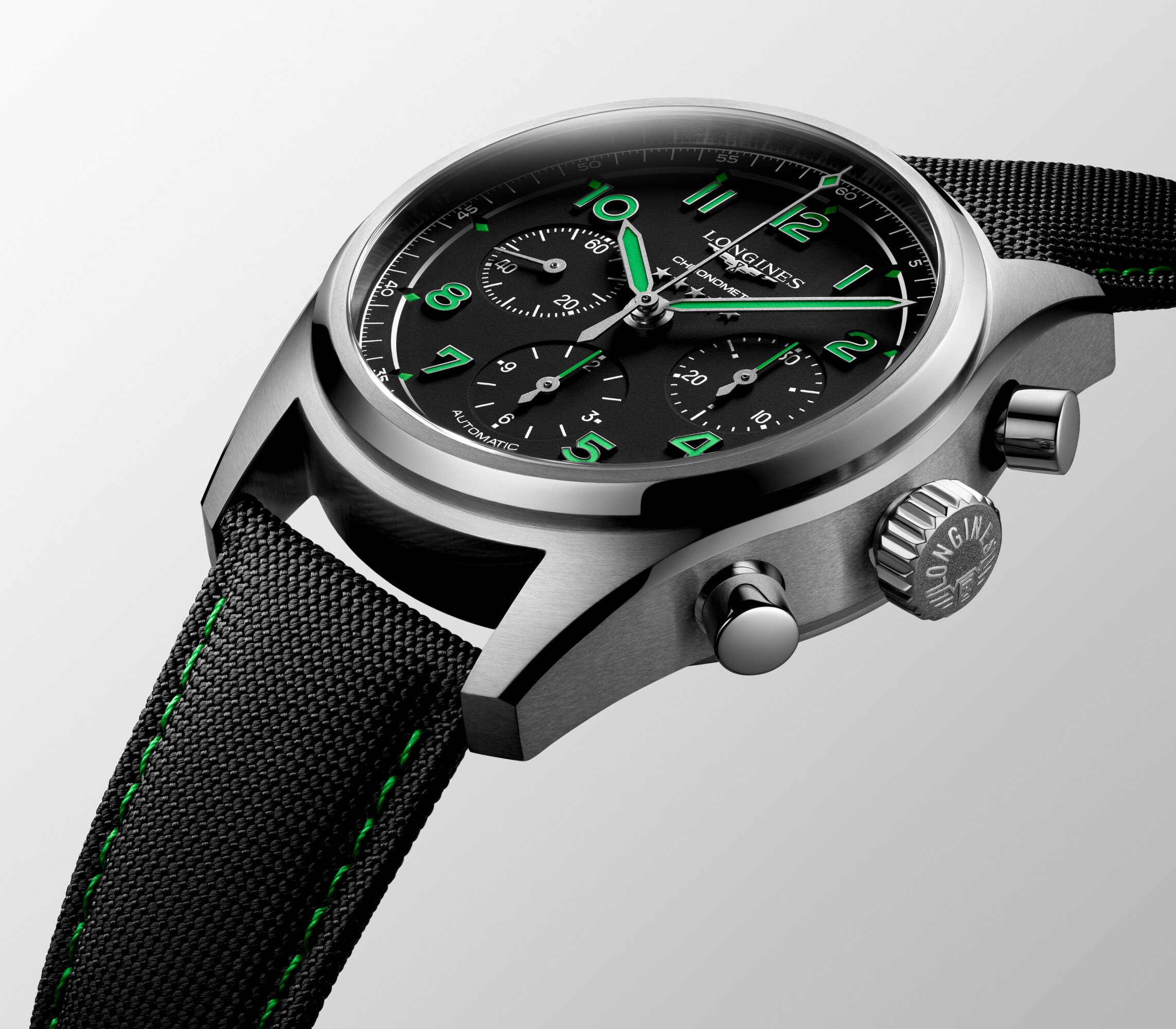 LONGINES SPIRIT CHRONOGRAPH 自動巻、チタン、マットブラック