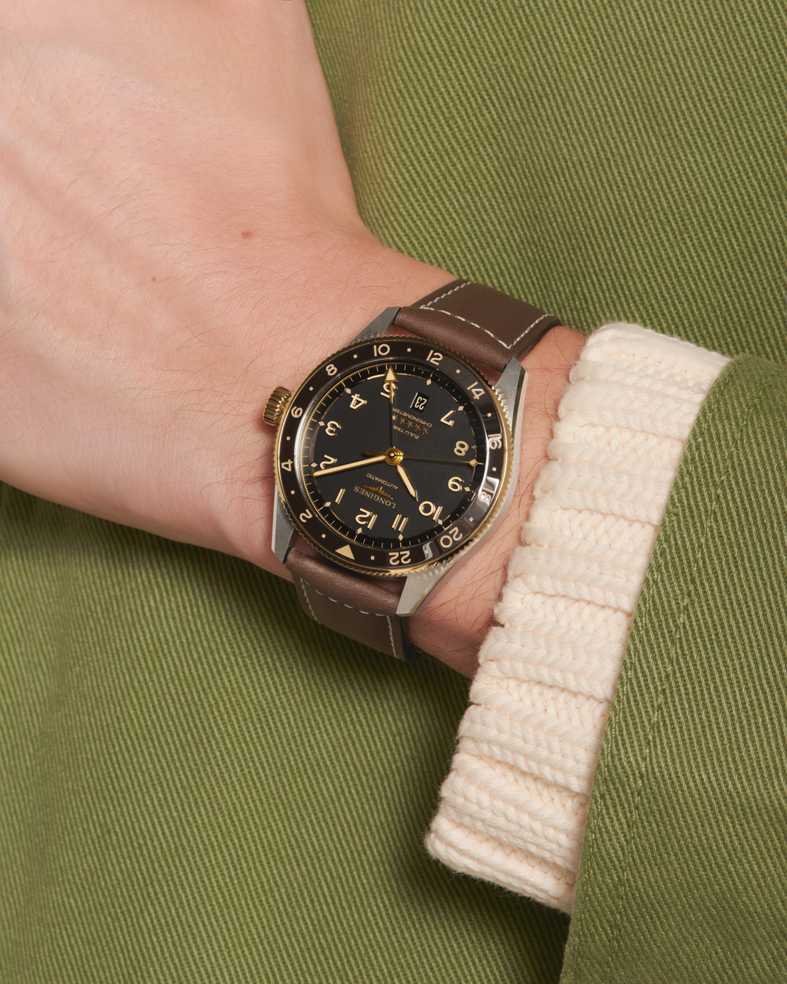 Longines SPIRIT ZULU TIME automatic stainless steel and 18 karat yellow gold cap 200 Watch - L3.812.5.53.2